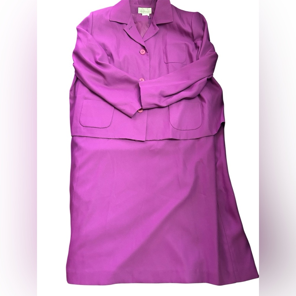 Vibrant Magenta Two-Piece Suit - Picture 7 of 9